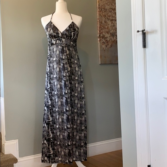 Sheer maxi dress from Romeo & Juliet Couture - Picture 2 of 8